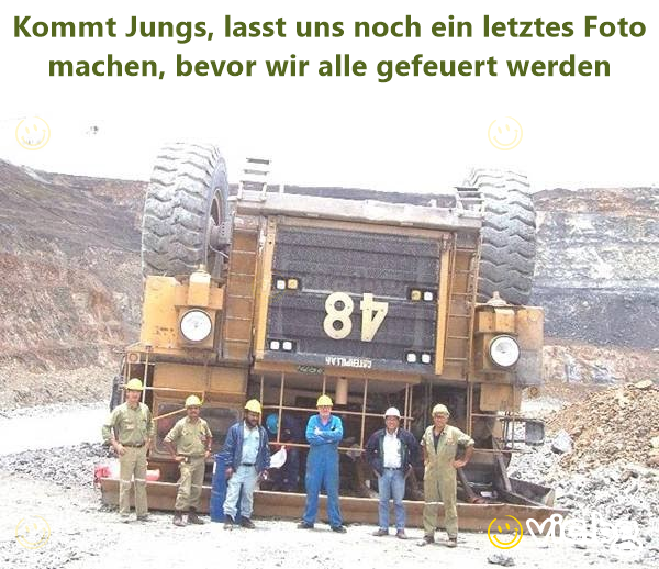 Kommt Jungs, lasst uns noch ein letztes Foto machen, bevor wir alle gefeuert werden