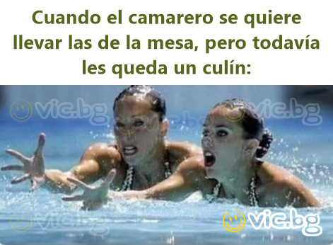 Cuando el camarero se quiere llevar las de la mesa, pero todavía les queda un culín: