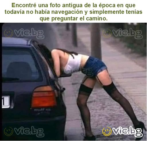 Encontré una foto antigua de la época en que todavía no había navegación y simplemente tenías que preguntar el camino.