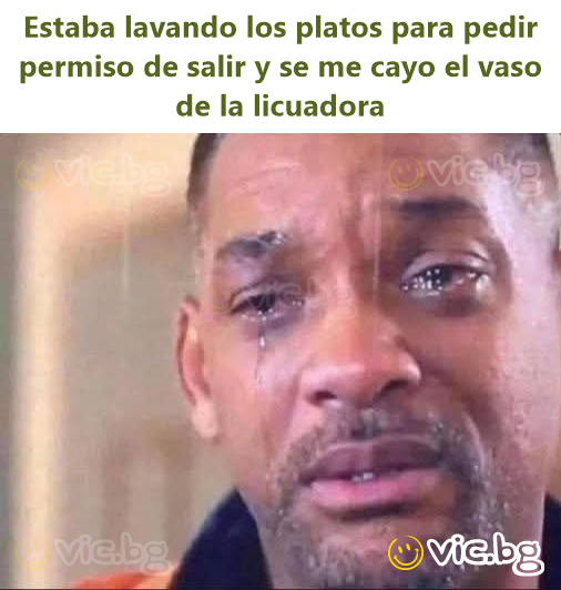 Estaba lavando los platos para pedir permiso de salir y se me cayo el vaso de la licuadora