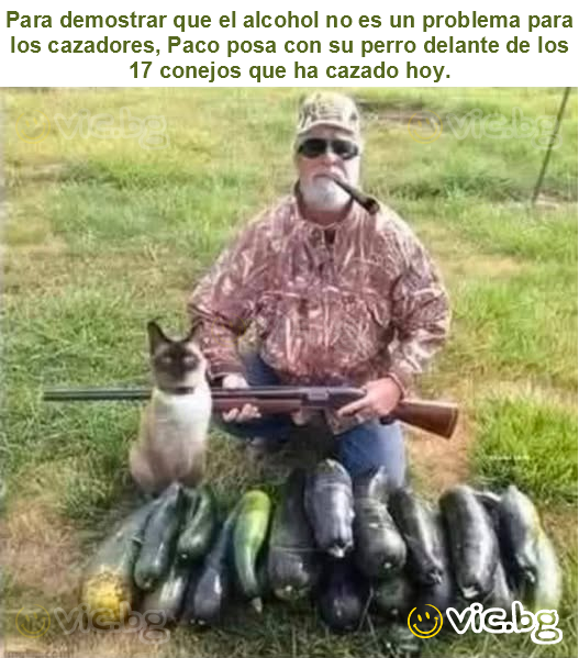 Para demostrar que el alcohol no es un problema para los cazadores, Paco posa con su perro delante de los 17 conejos que ha cazado hoy.