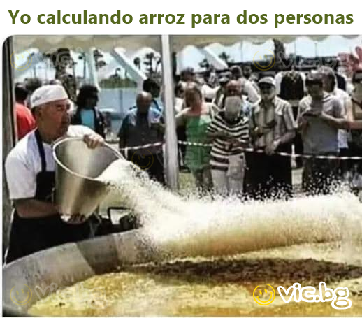 Yo calculando arroz para dos personas