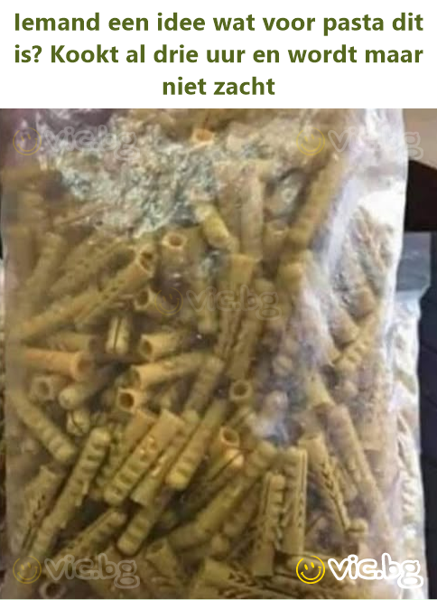 Iemand een idee wat voor pasta dit is? Kookt al drie uur en wordt maar niet zacht