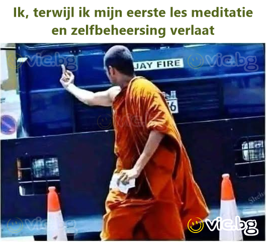 Ik, terwijl ik mijn eerste les meditatie en zelfbeheersing verlaat