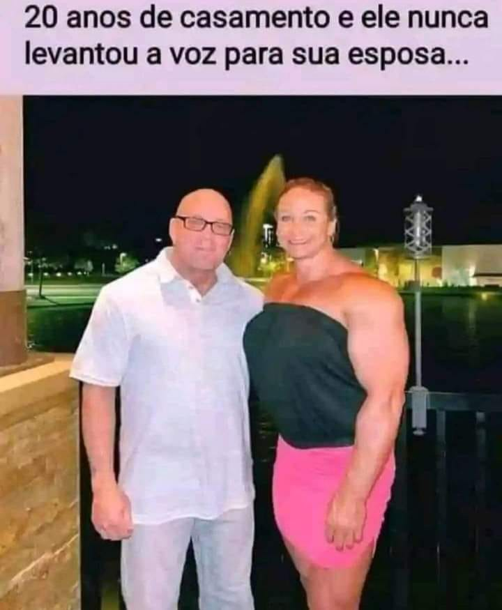 20 anos de casamento e ele nunca levantou a voz para sua esposa...