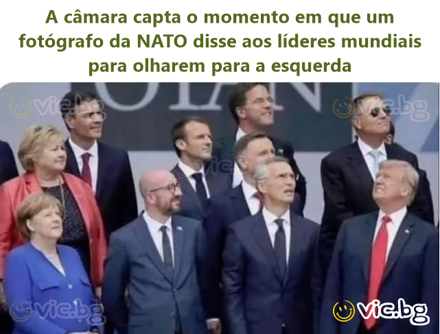A câmara capta o momento em que um fotógrafo da NATO disse aos líderes mundiais para olharem para a esquerda