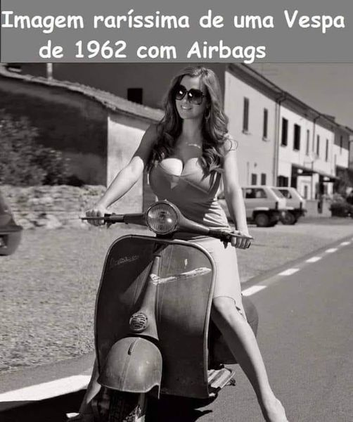Imagem raríssima de uma Vespa de 1962 com Airbags