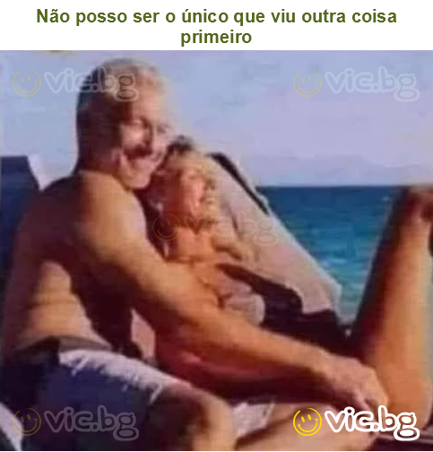 Não posso ser o único que viu outra coisa primeiro
