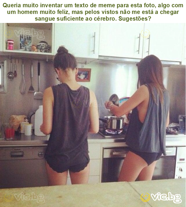 Queria muito inventar um texto de meme para esta foto, algo com um homem muito feliz, mas pelos vistos não me está a chegar sangue suficiente ao cérebro. Sugestões?