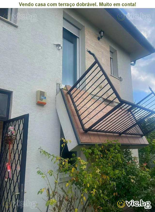 Vendo casa com terraço dobrável. Muito em conta!