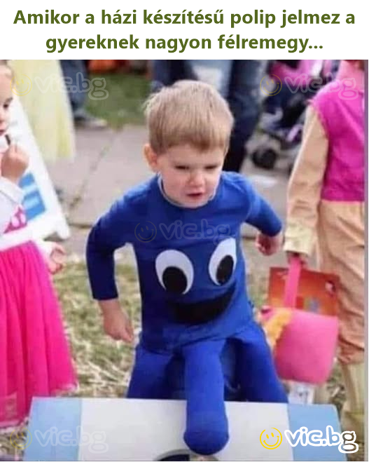 Amikor a házi készítésű polip jelmez a gyereknek nagyon félremegy...