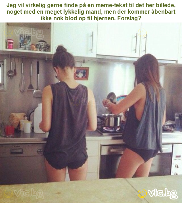 Jeg vil virkelig gerne finde på en meme-tekst til det her billede, noget med en meget lykkelig mand, men der kommer åbenbart ikke nok blod op til hjernen. Forslag?