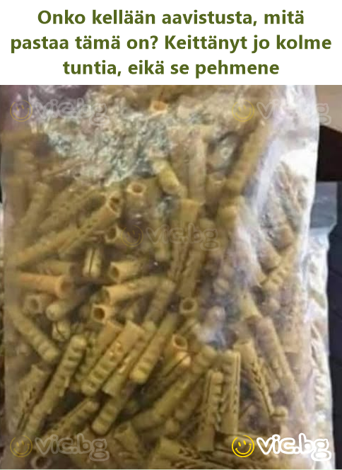 Onko kellään aavistusta, mitä pastaa tämä on? Keittänyt jo kolme tuntia, eikä se pehmene