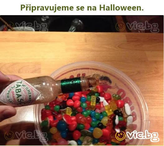 Připravujeme se na Halloween.