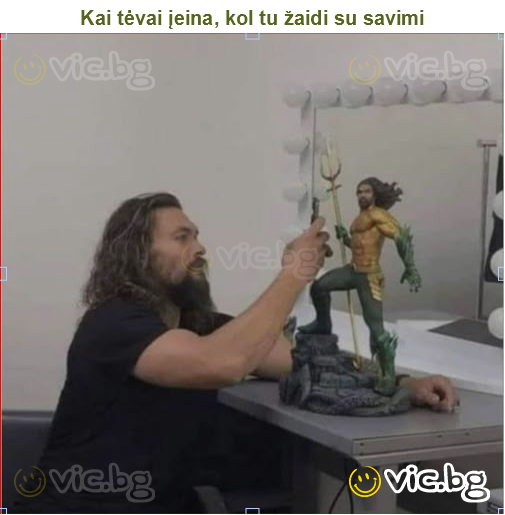 Kai tėvai įeina, kol tu žaidi su savimi