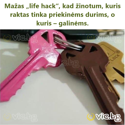 Mažas „life hack“, kad žinotum, kuris raktas tinka priekinėms durims, o kuris – galinėms.