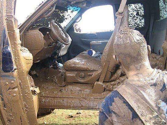 Всичко започна с думите: "Да вървим за риба. Аз знам пряк път !"