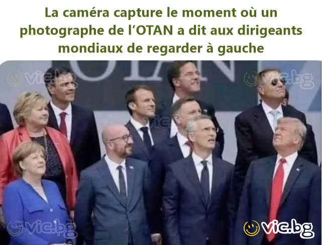 Камерата улавя момента, когато фотограф на НАТО казва на световните лидери да погледнат наляво