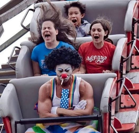 Клоун на ролъркостър