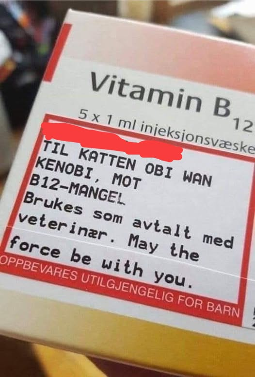 Vitamin B12. 5 x 1 ml injeksionsvæske. Til katten obi wan kenobi, mot b12-mangel. Brukes som avtalt med veterinar. May the force be with you. Oppbevares utilgjengelig for barn